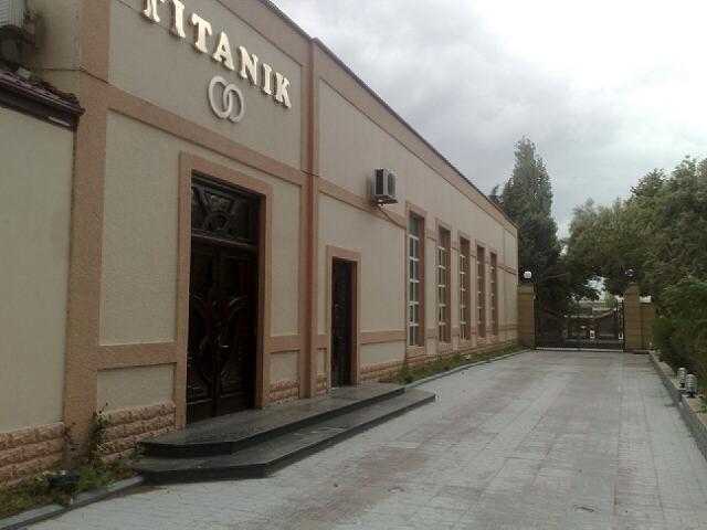 Titanik Hotel Baku Exterior photo